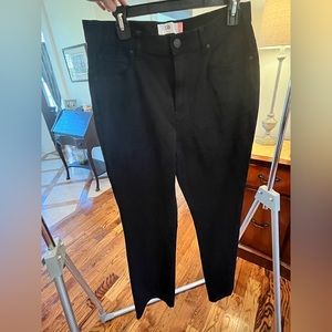 Black Denim - cabi 5th Avenue Jean Size 8